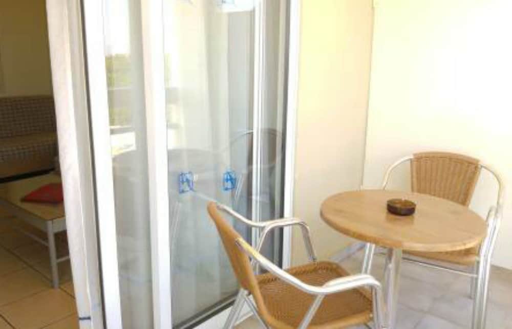 Athineon Hotel — Hotel rooms in Rhodes Town, South Aegean