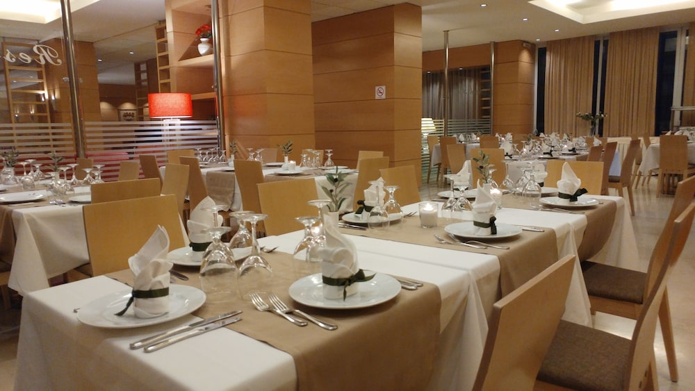 Athineon Hotel — Restaurant & bars in Rhodes Town, South Aegean
