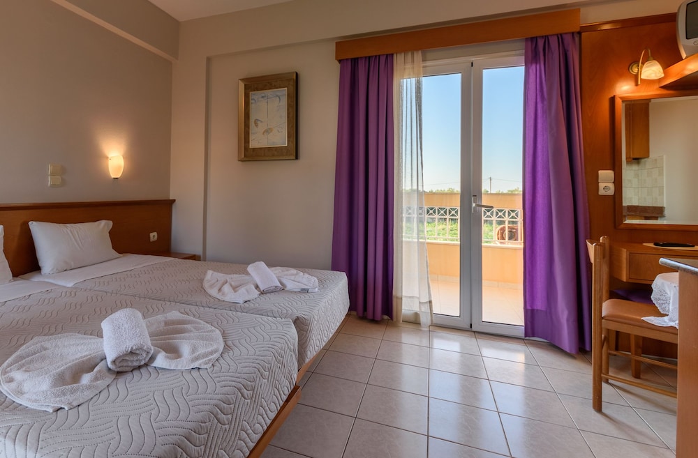 Danelis Studios and Apartments — Hotel rooms in Malia