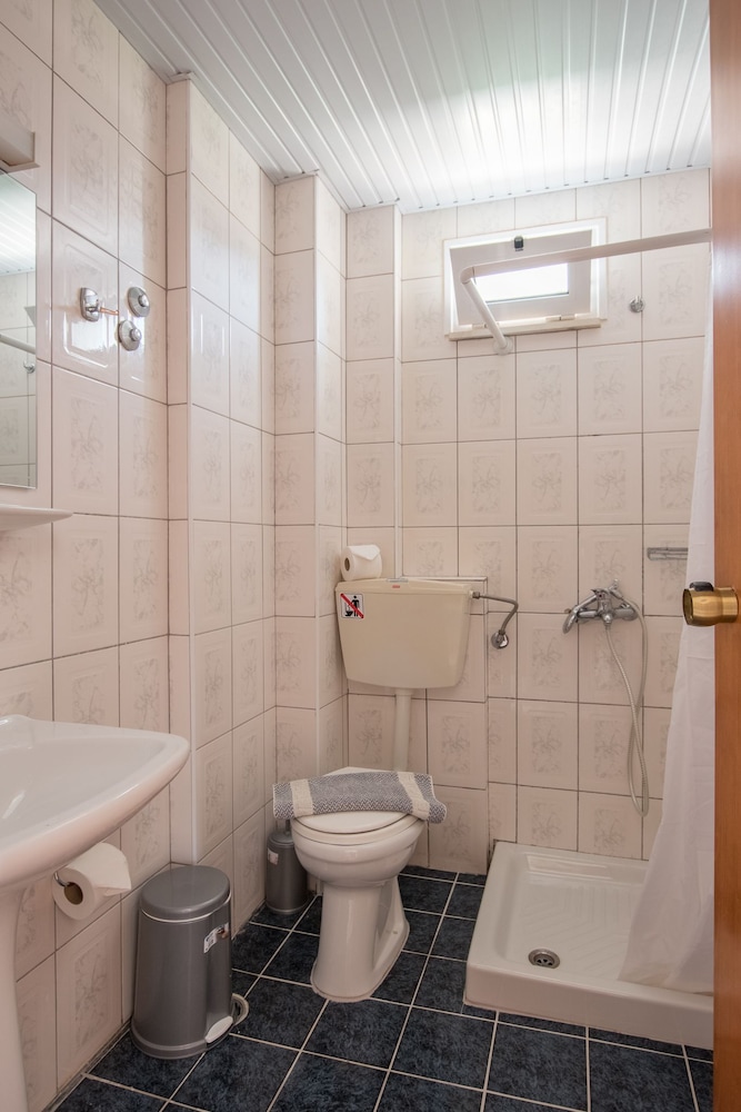 Danelis Studios and Apartments — Hotel rooms in Malia
