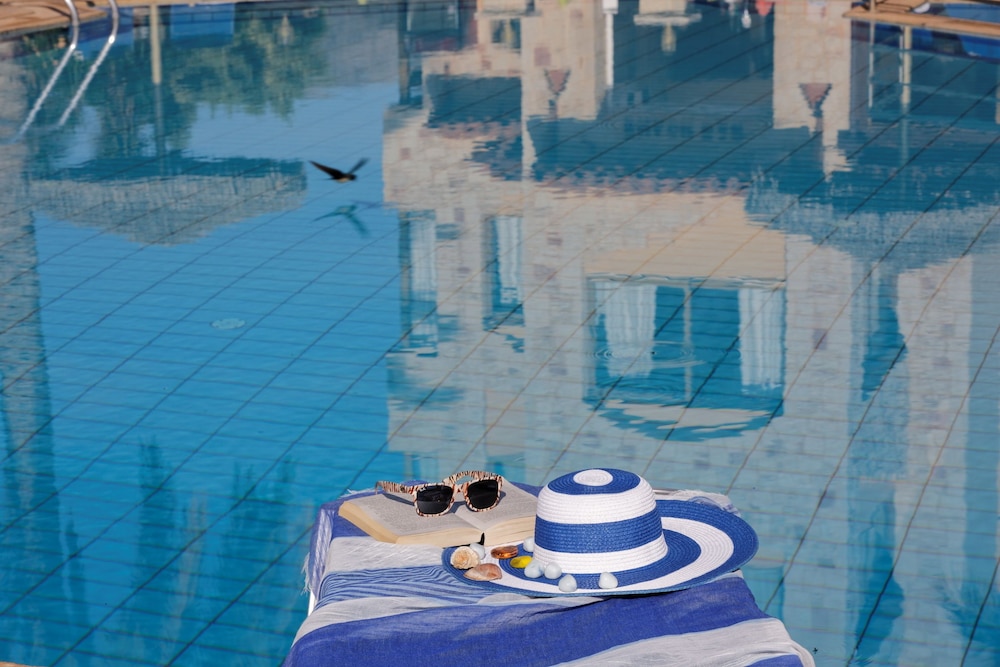 Danelis Studios and Apartments — Swimming pool in Malia