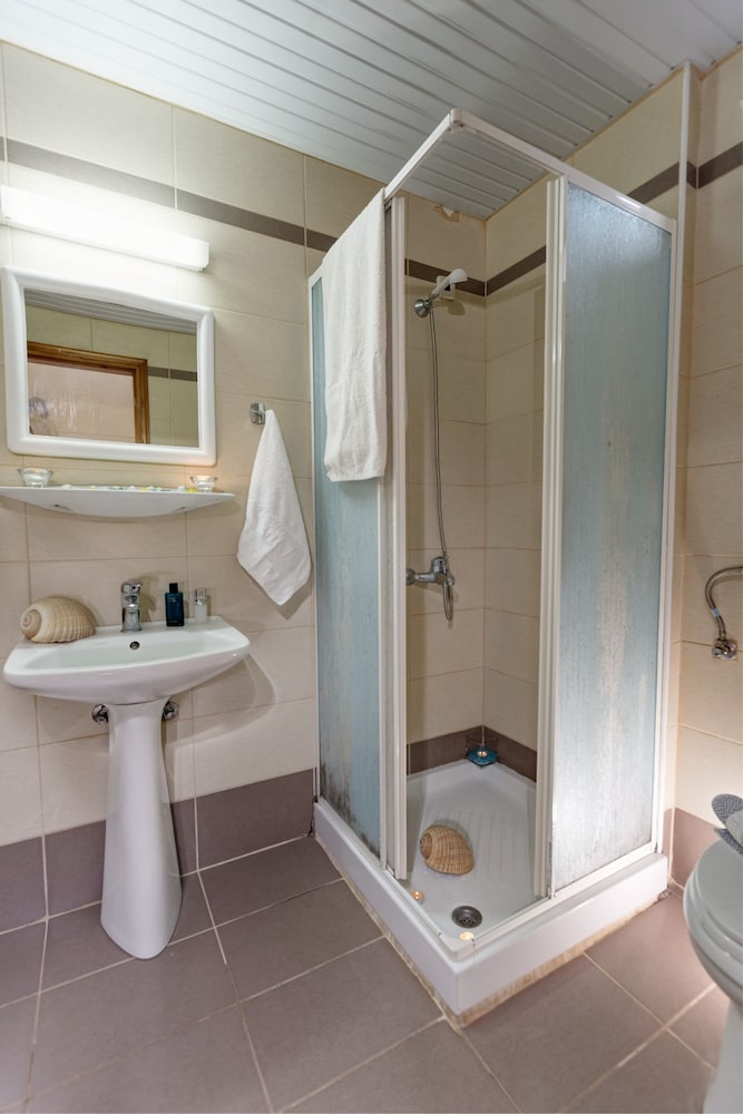 Danelis Studios and Apartments — Hotel rooms in Malia