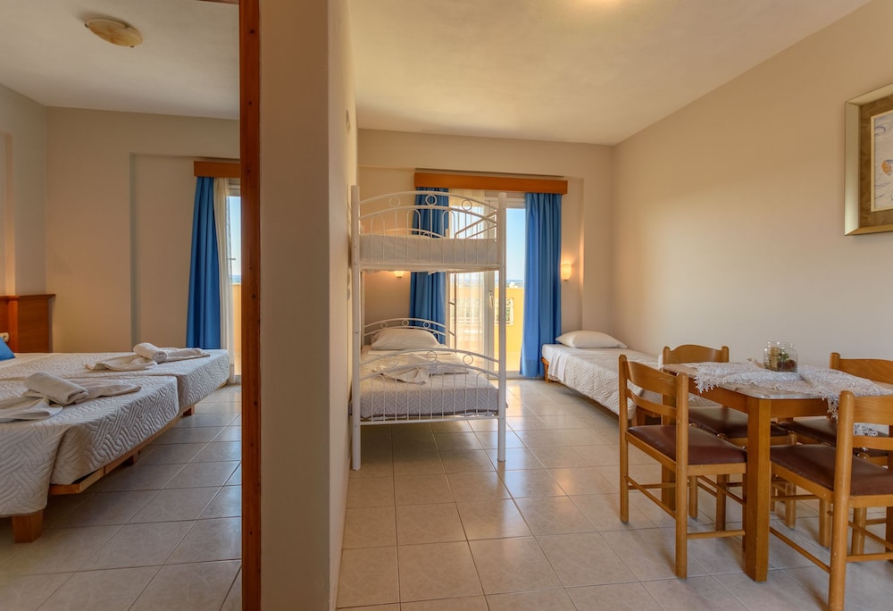 Danelis Studios and Apartments — Hotel rooms in Malia