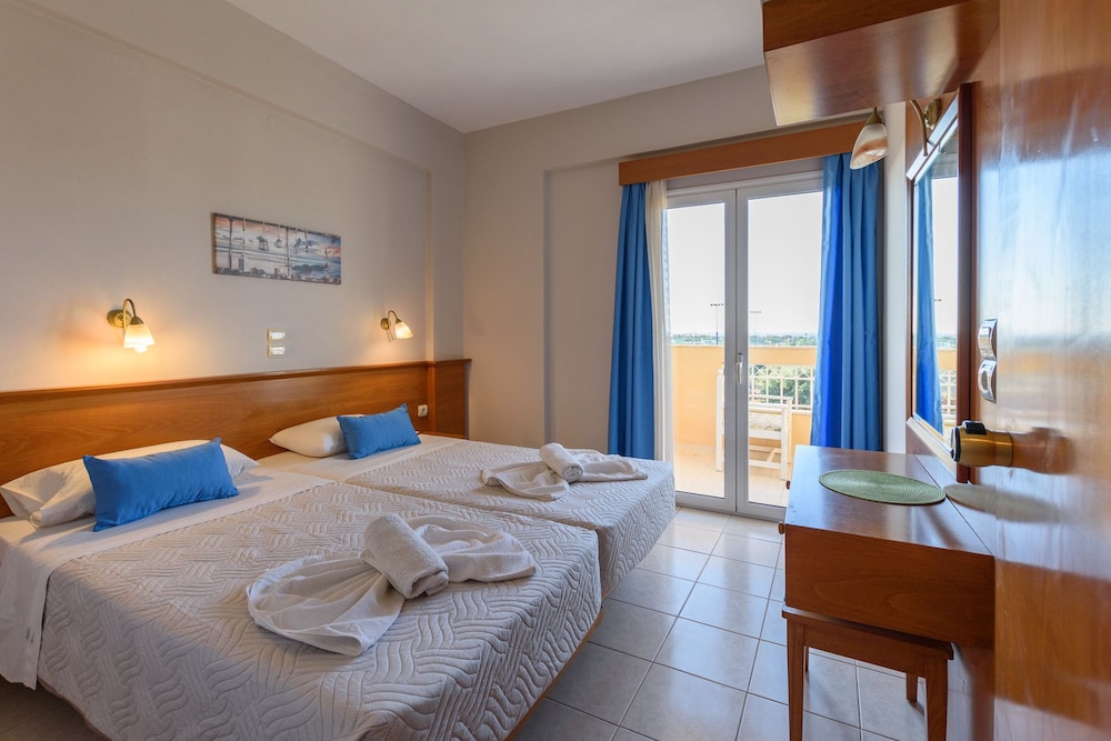 Danelis Studios and Apartments — Hotel rooms in Malia