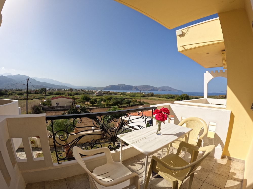 Palladion — Hotel rooms in Georgioupolis