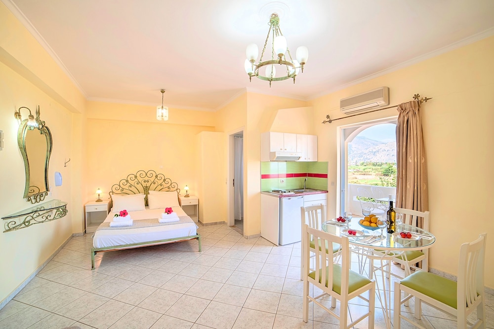 Palladion — Hotel rooms in Georgioupolis