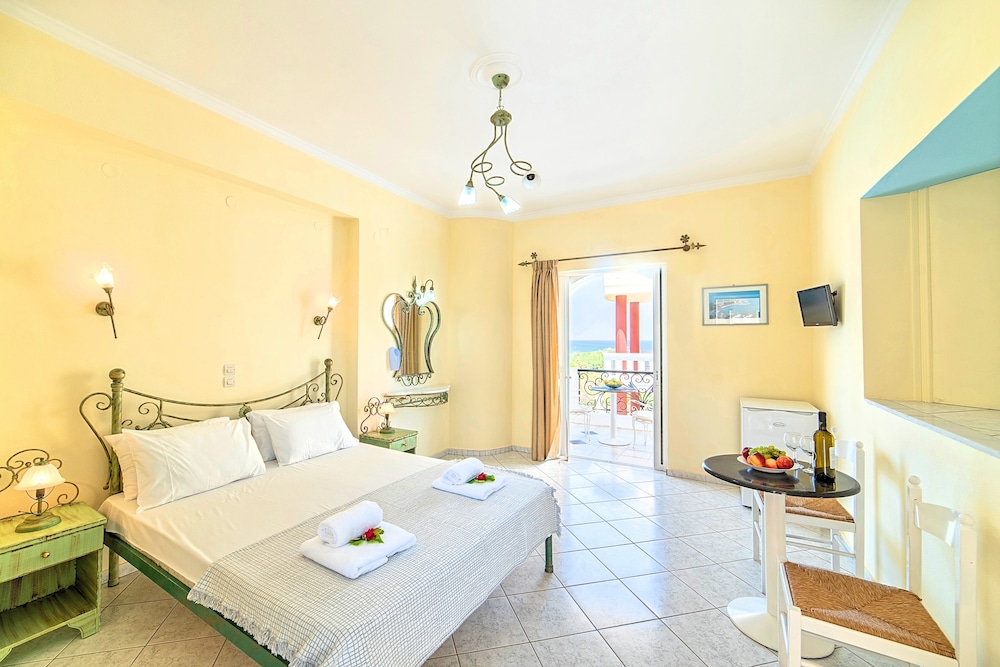 Palladion — Hotel rooms in Georgioupolis