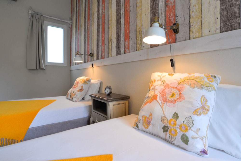 Golden Sun — Hotel rooms in Malia