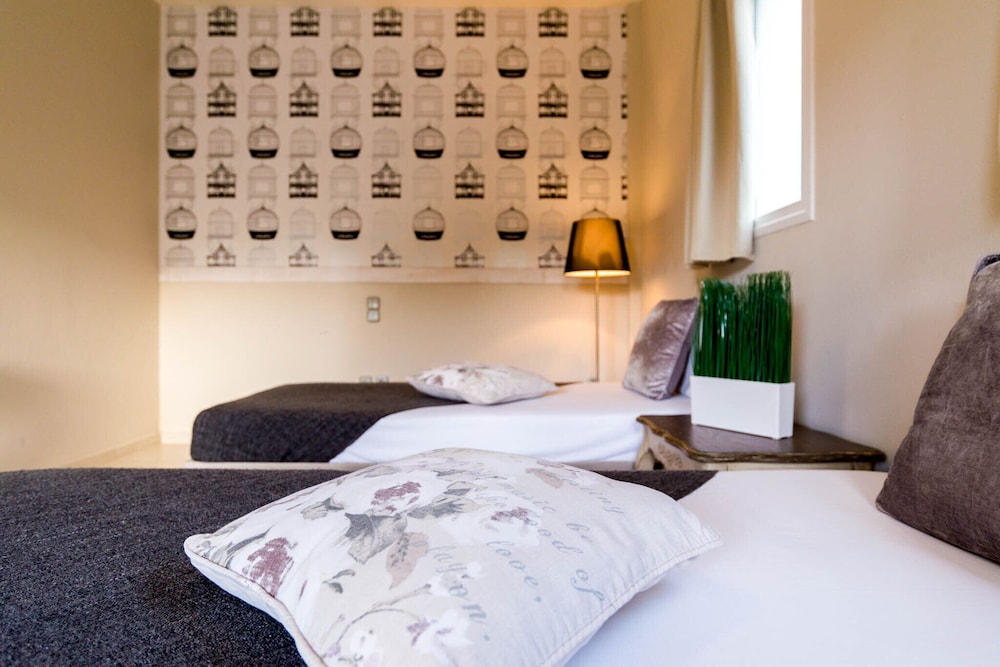 Golden Sun — Hotel rooms in Malia