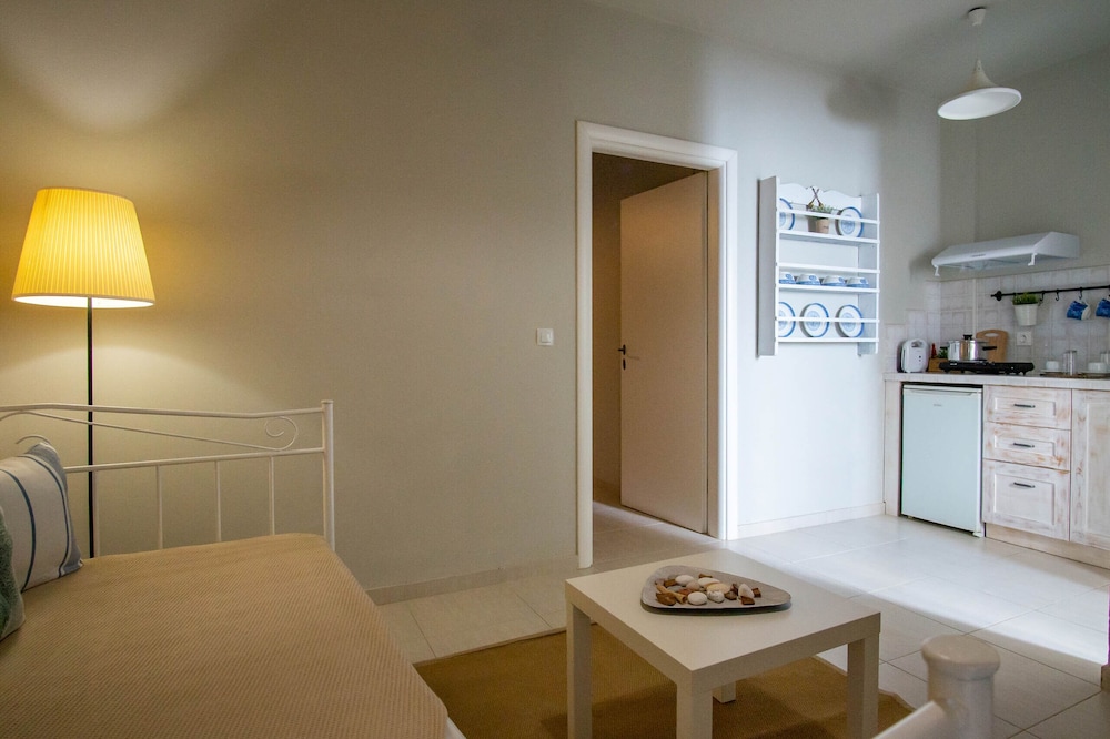 Golden Sun — Hotel rooms in Malia