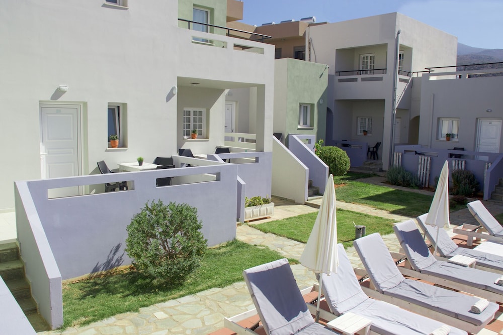 Golden Sun — Hotel building in Malia