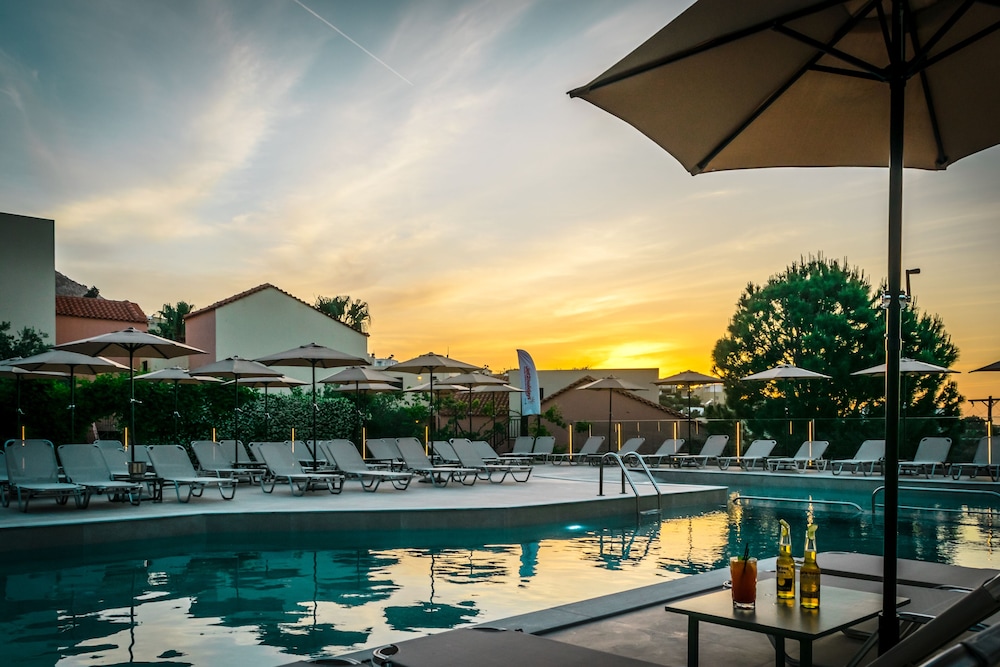 Dream Village — Swimming pool in Hersonissos