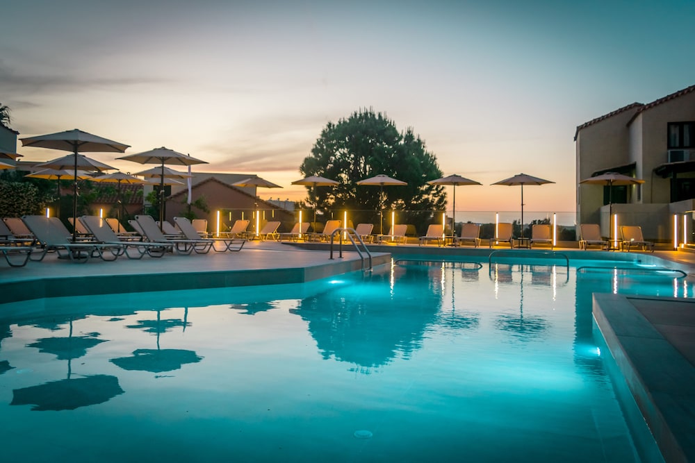 Dream Village — Swimming pool in Hersonissos