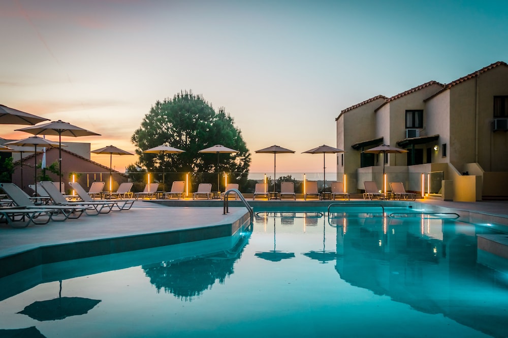Dream Village — Swimming pool in Hersonissos