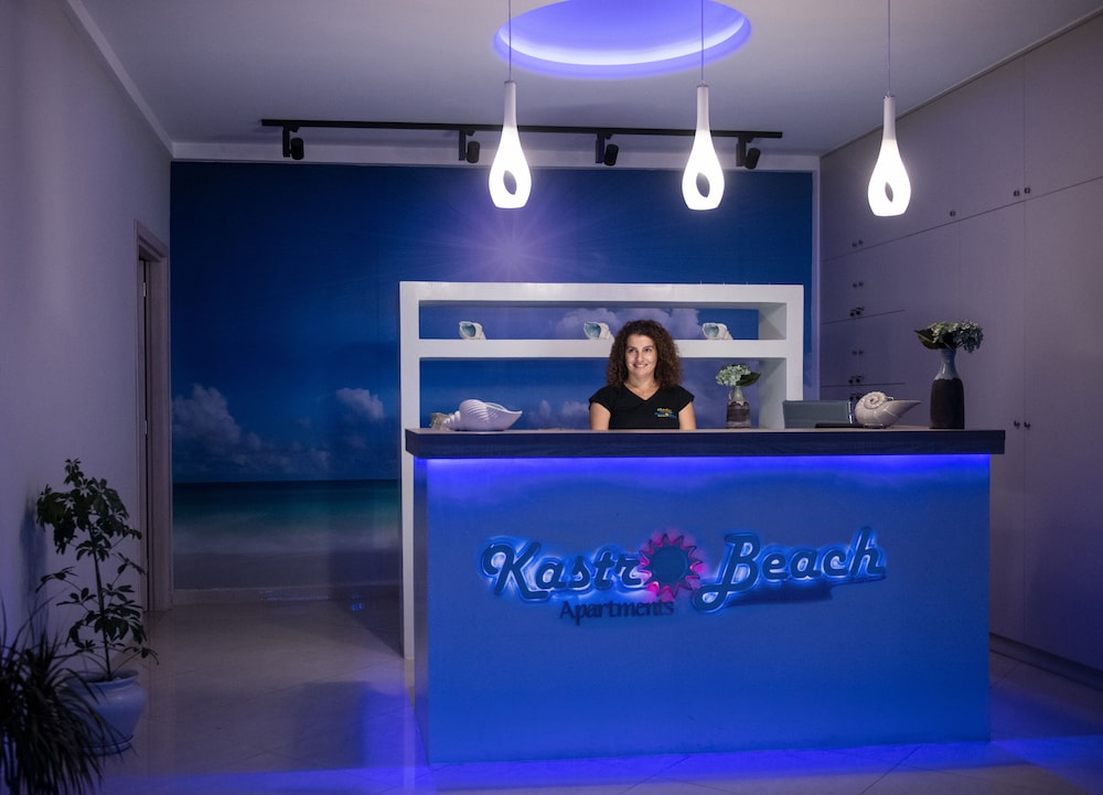 Kastro Beach Apartments — Hotel building in Malia