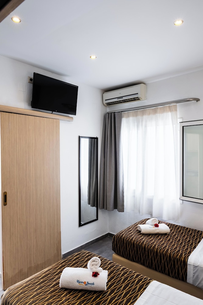 Kastro Beach Apartments — Hotel rooms in Malia