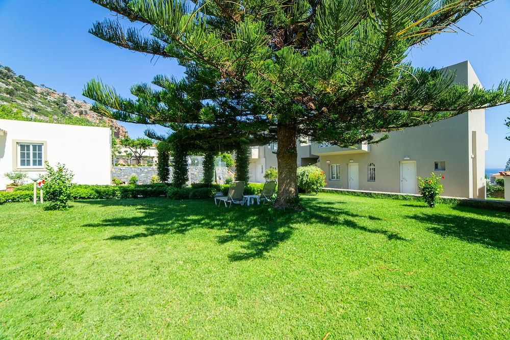 Villa Mare Monte — Hotel building in Malia