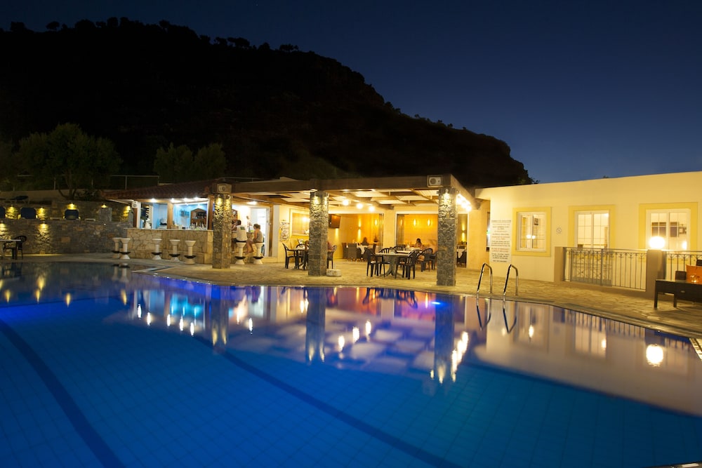 Villa Mare Monte — Swimming pool in Malia