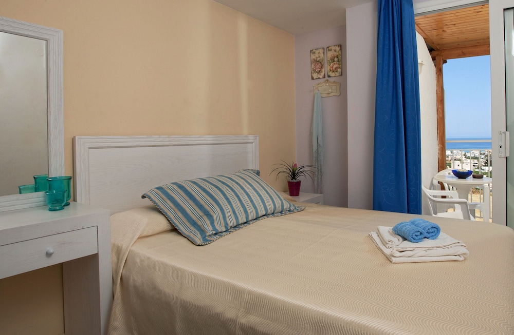 Villa Mare Monte — Hotel rooms in Malia