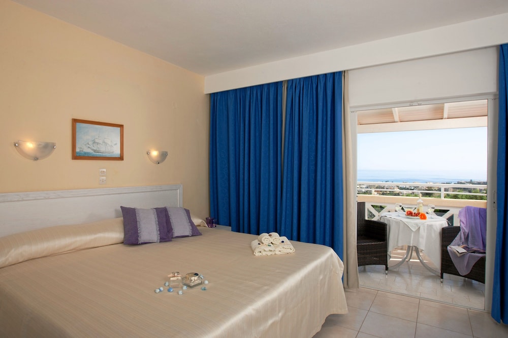Villa Mare Monte — Hotel rooms in Malia