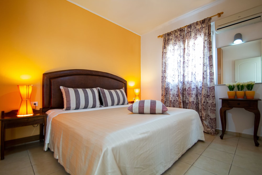 Villa Mare Monte — Hotel rooms in Malia
