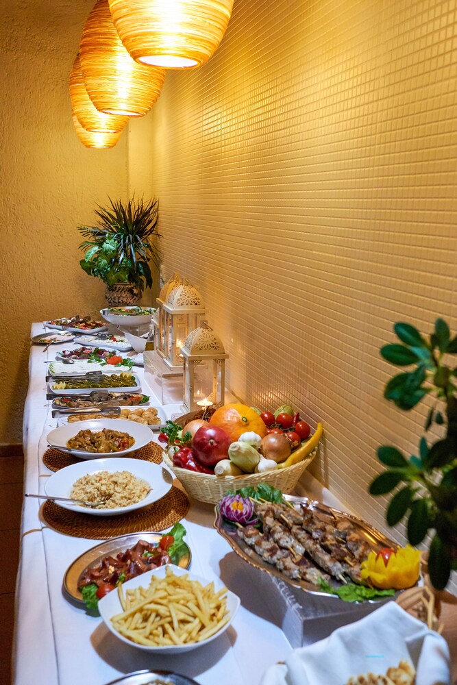 Villa Mare Monte — Restaurant & bars in Malia
