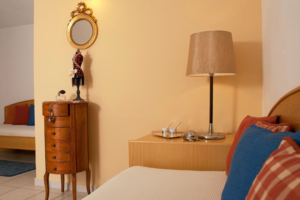 Villa Mare Monte — Hotel rooms in Malia
