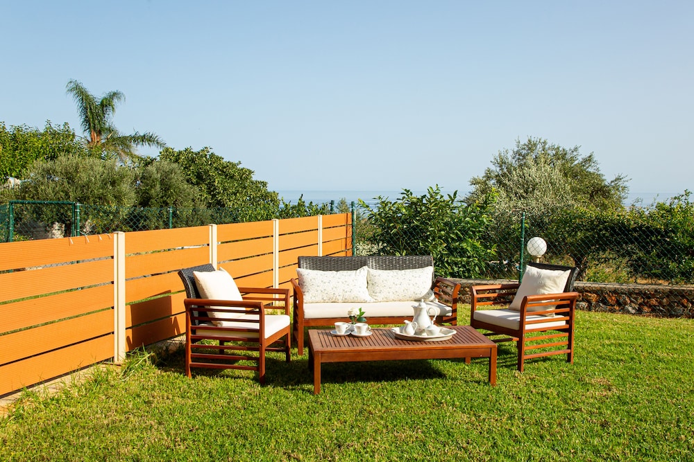 Villa Mare Monte — Swimming pool in Malia
