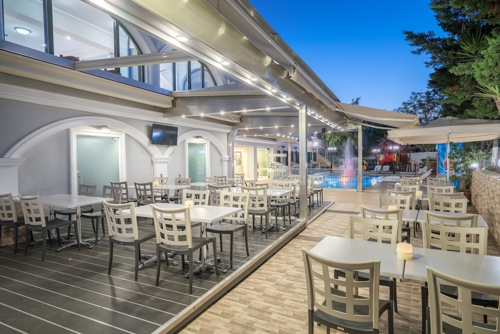 Denise Beach Hotel — Restaurant & bars in Laganas, Ionian Islands