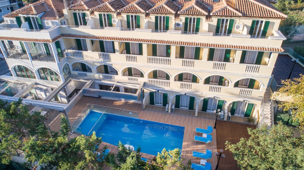 Denise Beach Hotel — Hotel building in Laganas, Ionian Islands