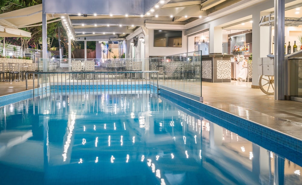 Denise Beach Hotel — Swimming pool in Laganas, Ionian Islands