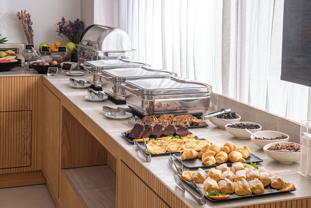 Mary Hotel & Mary Royal Suites — Restaurant & bars in Rethymnon