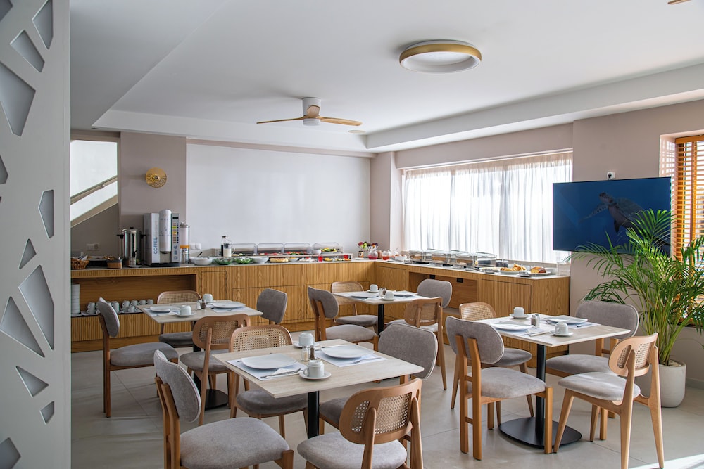 Mary Hotel & Mary Royal Suites — Restaurant & bars in Rethymnon