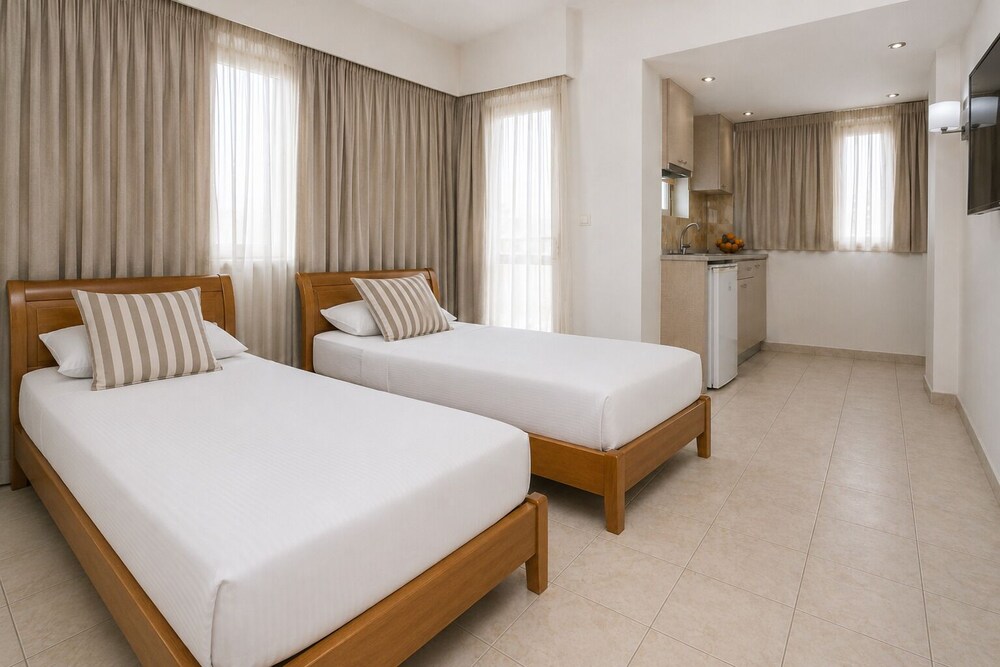 Mary Hotel & Mary Royal Suites — Hotel rooms in Rethymnon