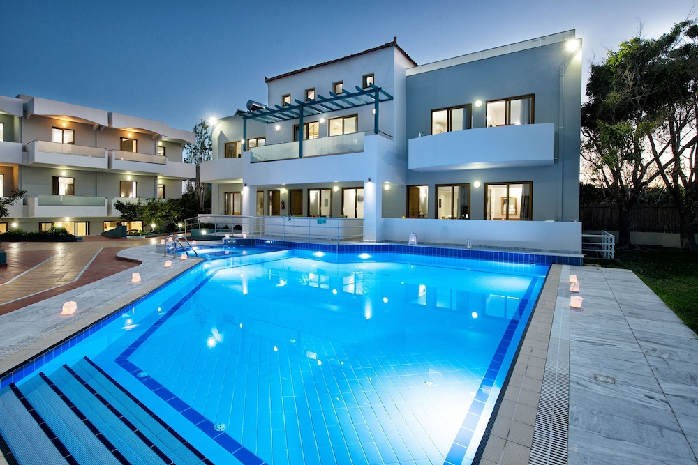 Mary Hotel & Mary Royal Suites — Main photo in Rethymnon