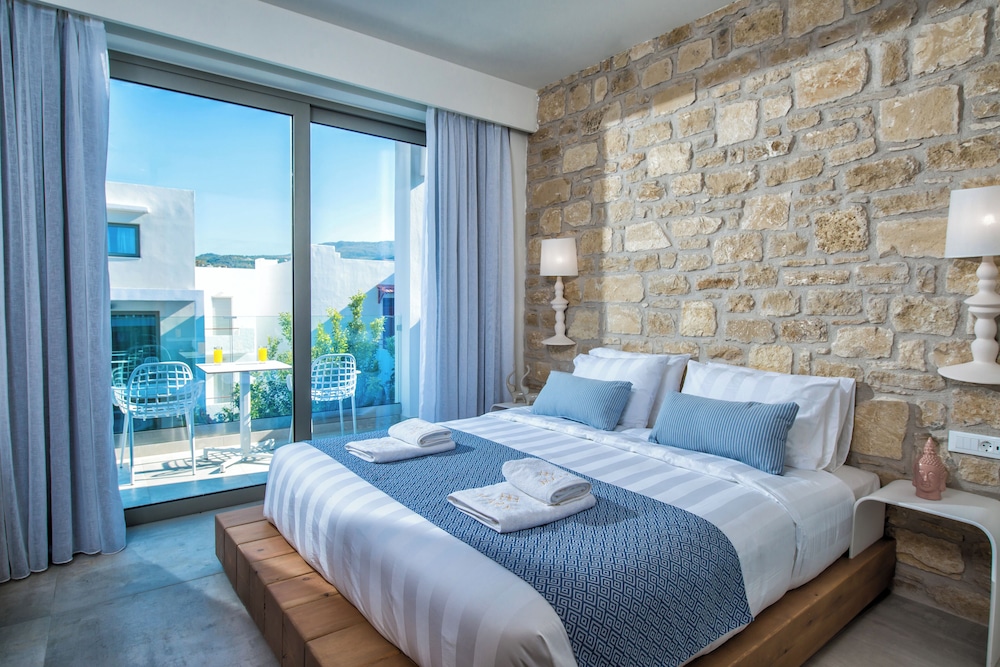 Mary Hotel & Mary Royal Suites — Hotel rooms in Rethymnon