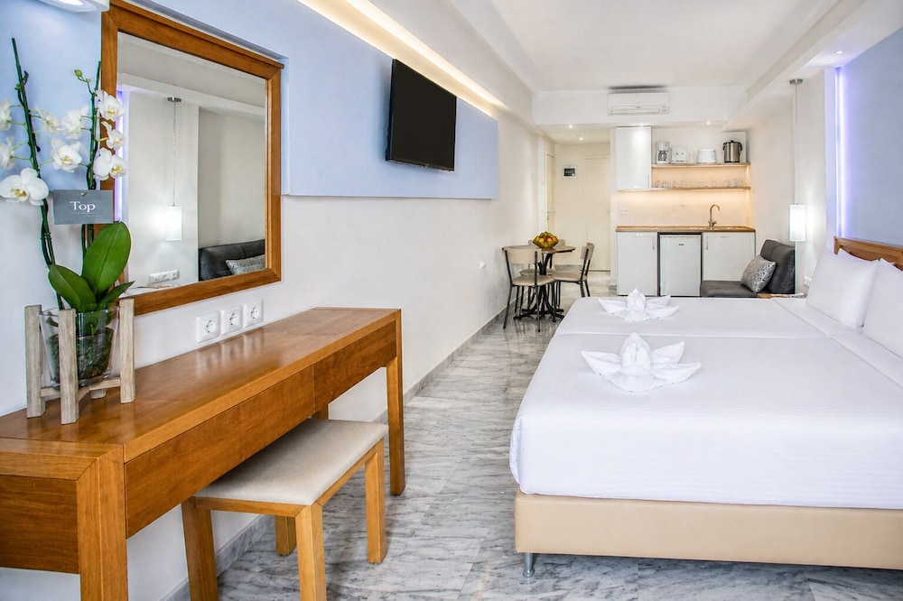 Mary Hotel & Mary Royal Suites — Hotel rooms in Rethymnon