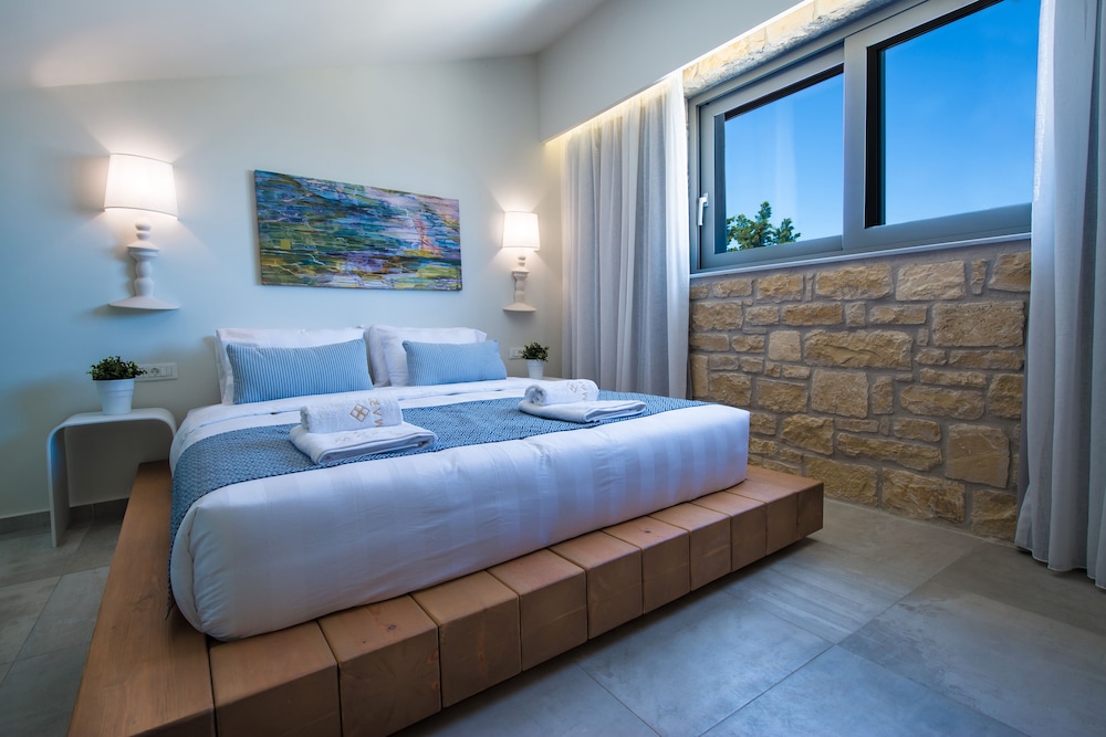 Mary Hotel & Mary Royal Suites — Hotel rooms in Rethymnon