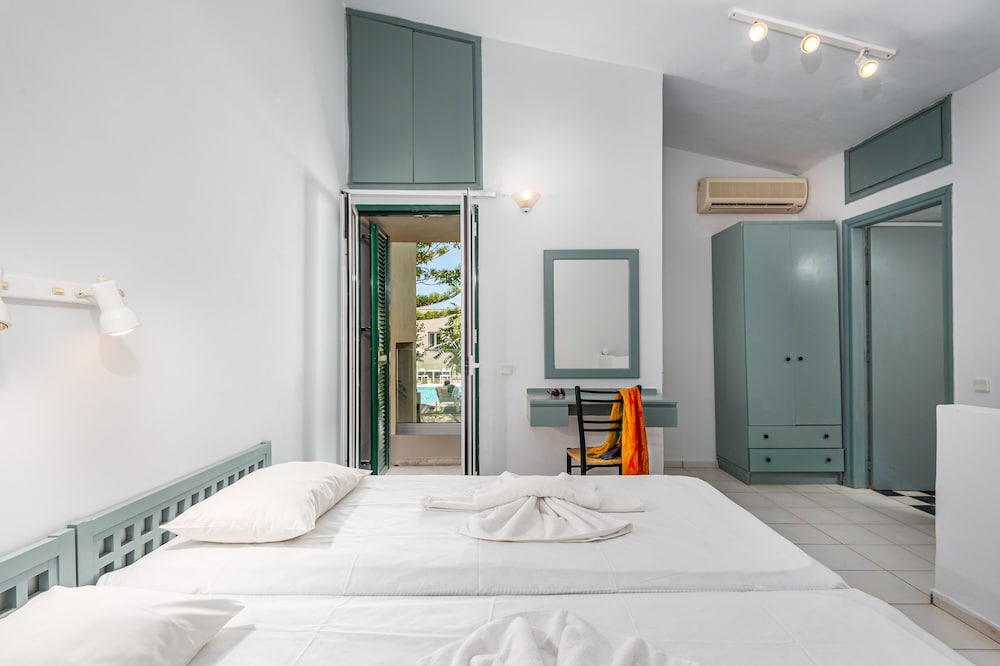 Aphea Village by GHH — Hotel rooms in Platanias