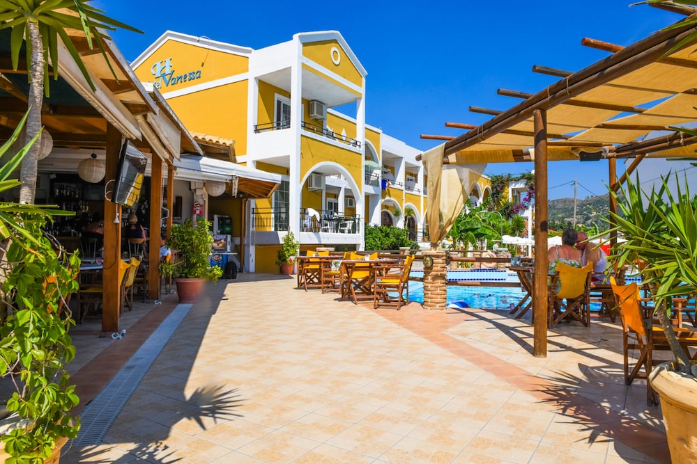 Vanessa Hotel — Hotel building in Kalamaki (Zakynthos), Ionian Islands