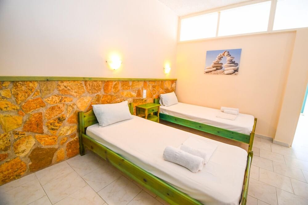 Vanessa Hotel — Hotel rooms in Kalamaki (Zakynthos), Ionian Islands