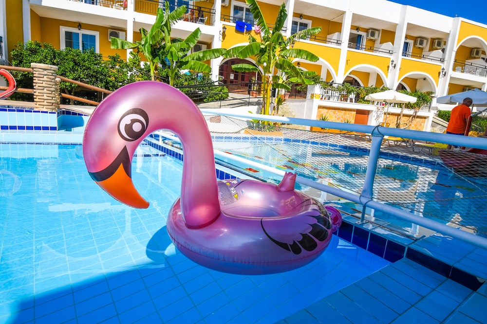 Vanessa Hotel — Swimming pool in Kalamaki (Zakynthos), Ionian Islands