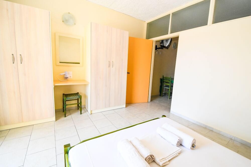 Vanessa Hotel — Hotel rooms in Kalamaki (Zakynthos), Ionian Islands