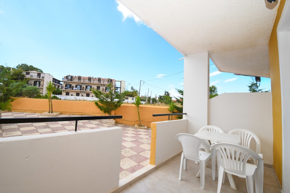 Vanessa Hotel — Hotel building in Kalamaki (Zakynthos), Ionian Islands