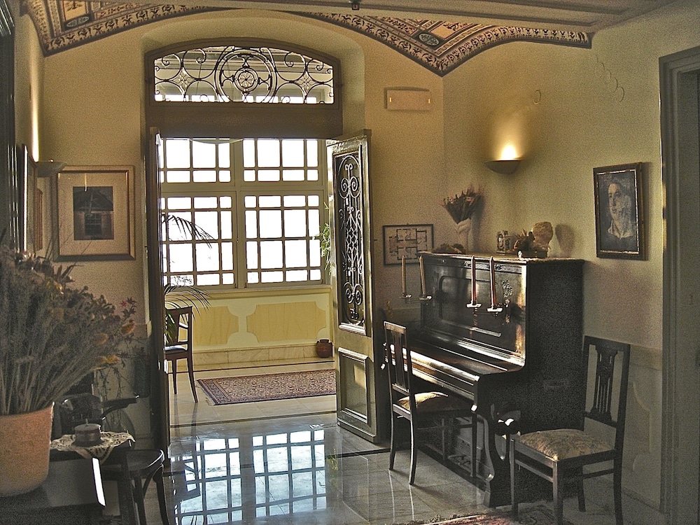 Villa Andromeda — Hotel building in Chania