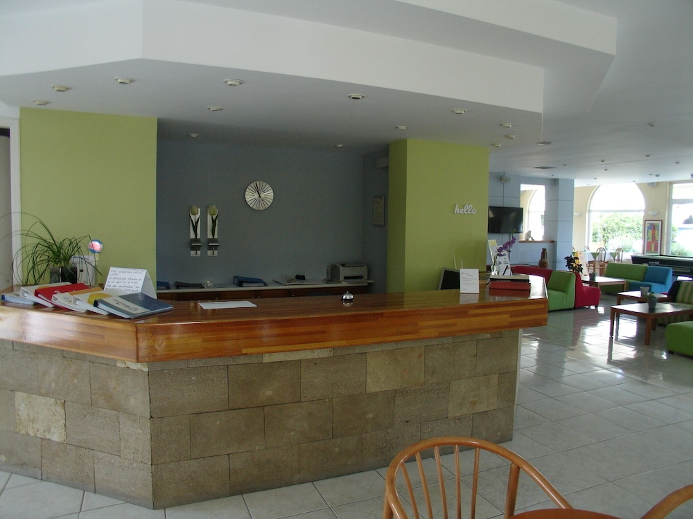 Hotel Summerland — Hotel building in Ialyssos, South Aegean
