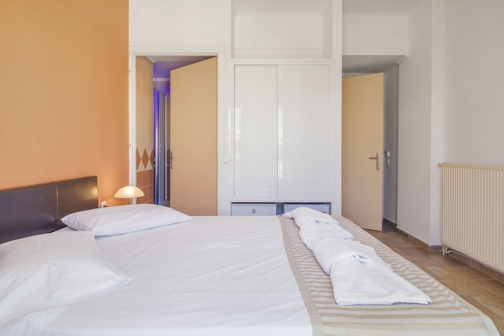 Vergina Star — Hotel rooms in Lefkada, Ionian Islands