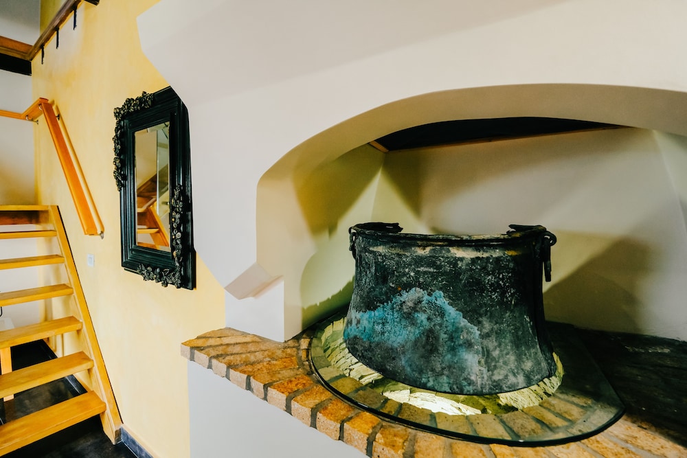Rodos Niohori Elite Suites — Hotel building in Rhodes Town, South Aegean