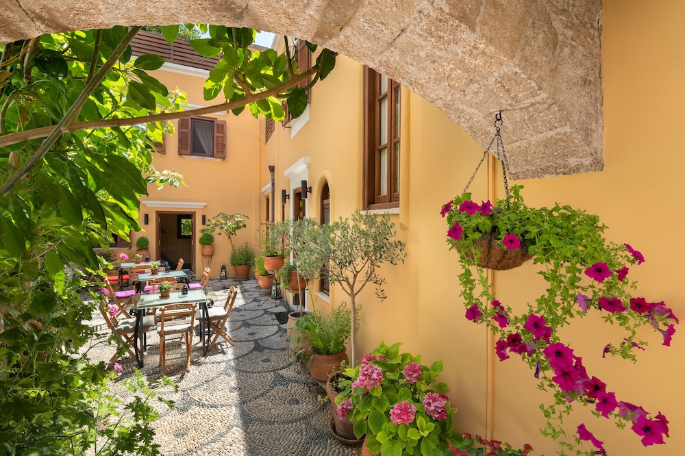 Rodos Niohori Elite Suites — Main photo in Rhodes Town, South Aegean