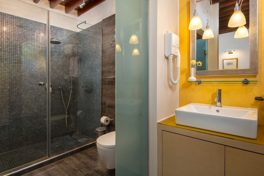 Rodos Niohori Elite Suites — Hotel rooms in Rhodes Town, South Aegean